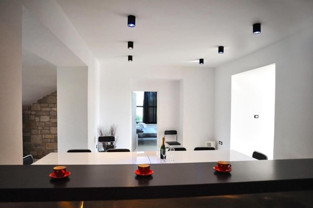 Villa Unique Mojito With Extra Large Pool In For Up To 12 Persons, 6 Bedrooms Rovinj