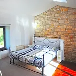 Unique Villa Mojito With Extra Large Pool In Rovinj For Up To 12 Persons, 6 Bedrooms